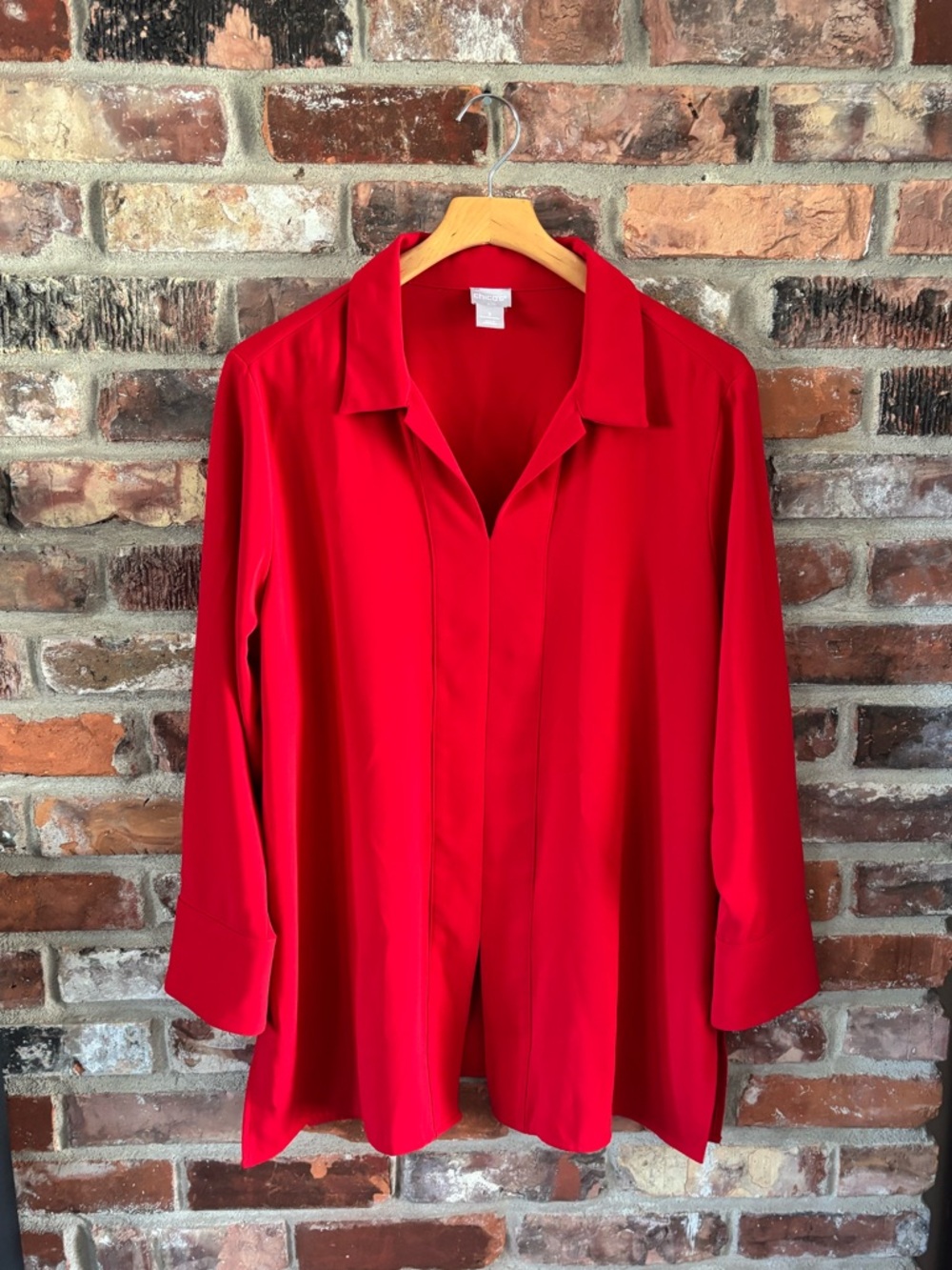 Chicos Red Crepe Tunic Blouse Top Gold Detail, 3